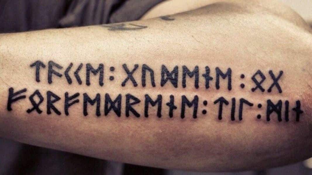 frases vikingas para tatuajes en antebrazo