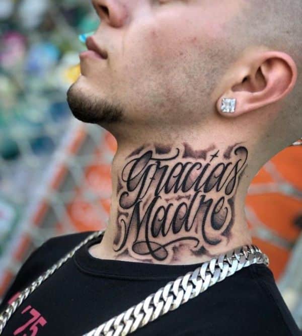 tatuajes en el cuello frases grandes
