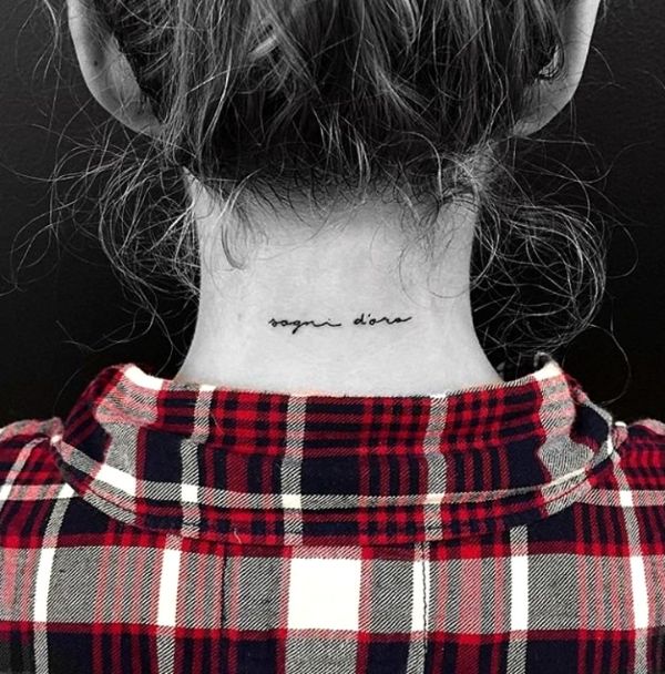 tatuajes en el cuello frases zona de la nuca
