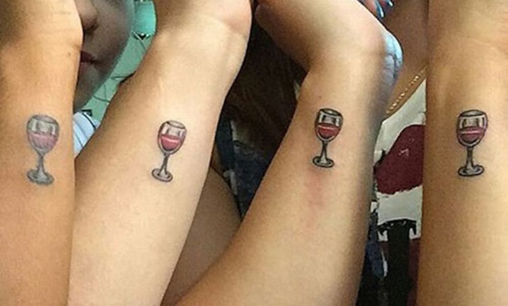 tatuajes de copas para amigas de 4