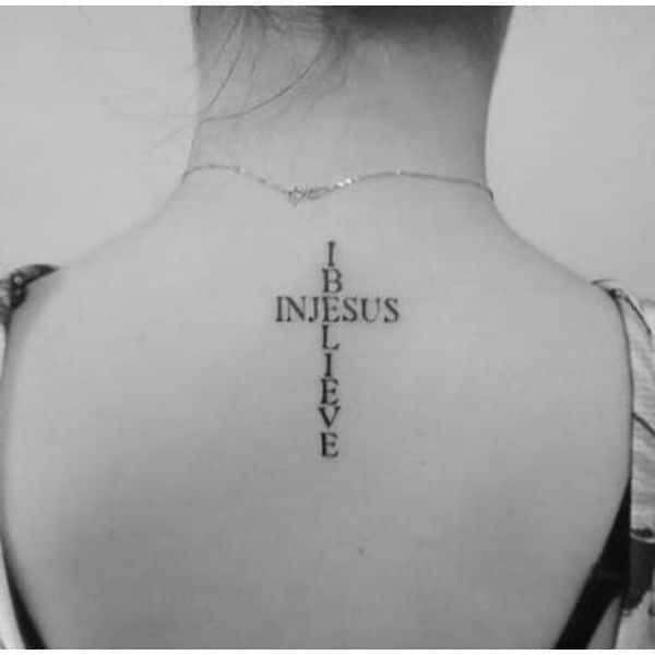 tatuajes religiosos en el cuello originalidad con letras